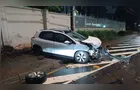 Motorista abandona carro após colisão na Vila Estrela em Ponta Grossa