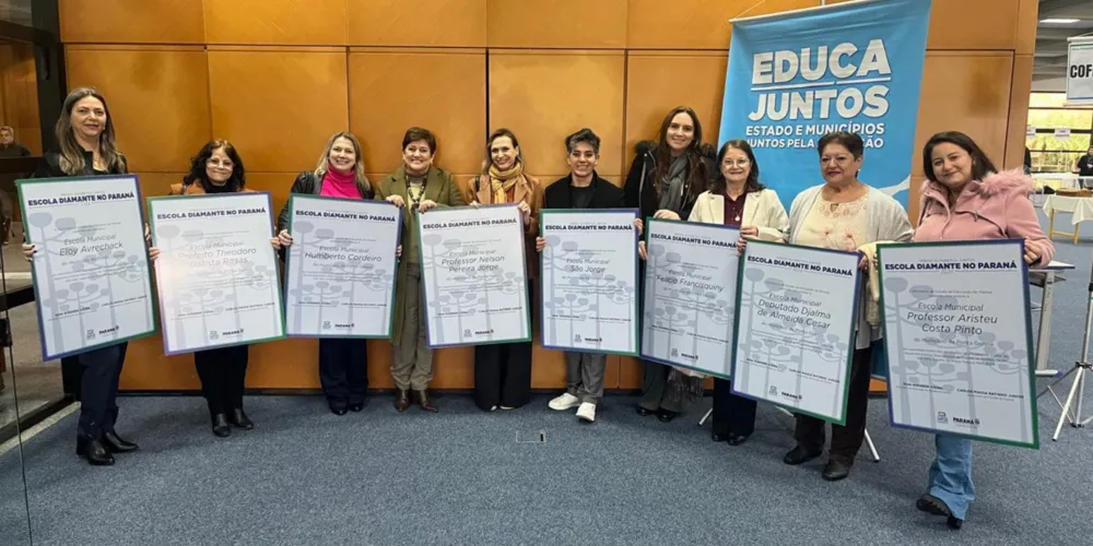 A lista divulgada nesta segunda-feira (15), durante evento da Secretaria de Estado da Educação em Curitiba