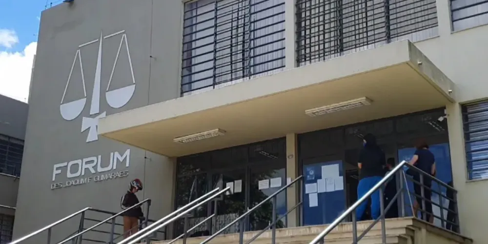De acordo com informações do advogado de defesa, Piero Mocelim, a mulher ficou presa por 10 meses