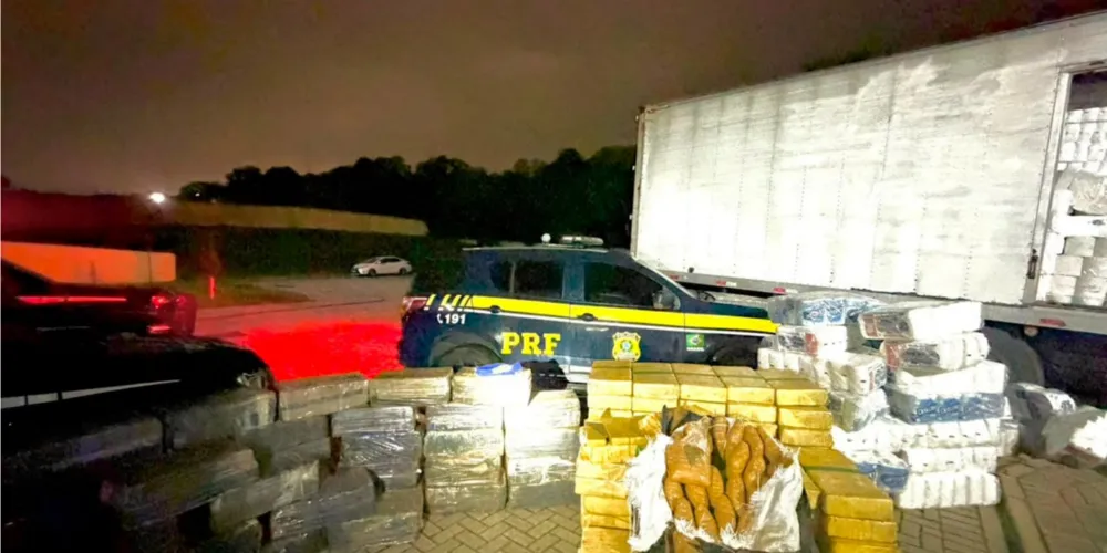 A droga estava escondida em um caminhão transportava papel