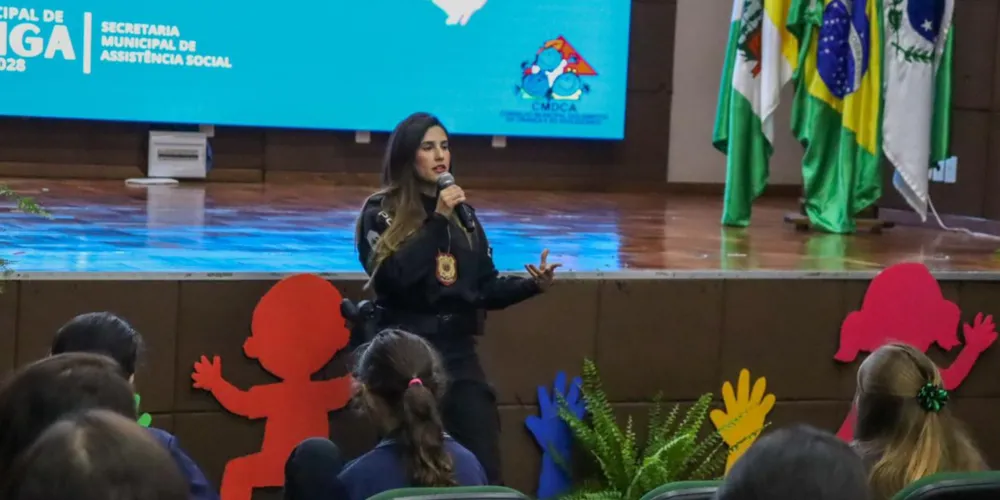 Os temas foram "Fortalecendo o Sistema de Garantias da Criança e do Adolescente (SGDA) e a Democracia Participativa"