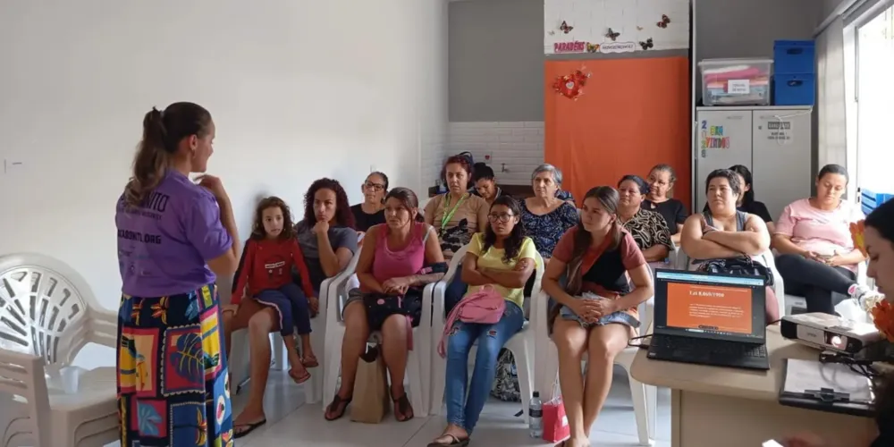 CRAS Cará-Cará realizou uma ação em alusão ao Dia Nacional de Combate ao Abuso e à Exploração Sexual de Crianças e Adolescentes