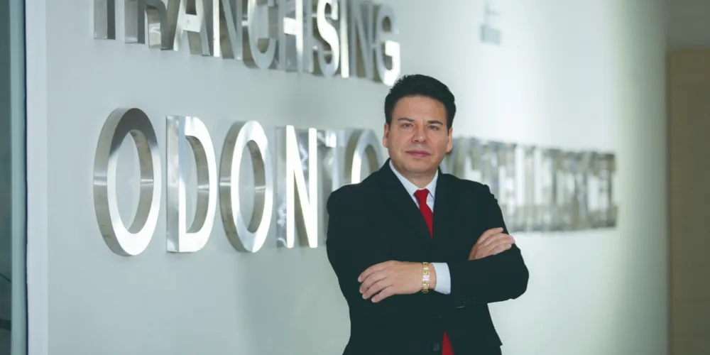 Empresário Oséias Gomes, dono do Odonto Excellence