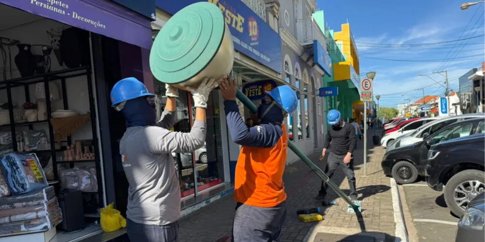 A Prefeitura iniciou os trabalhos de revitalização da estrutura elétrica