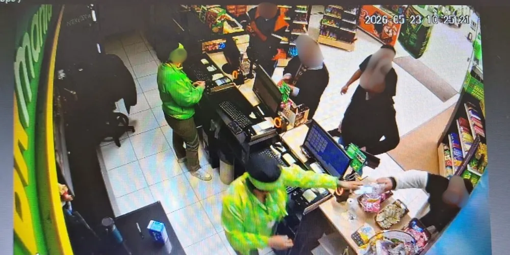 Homem pegou a comanda e foi ao banheiro