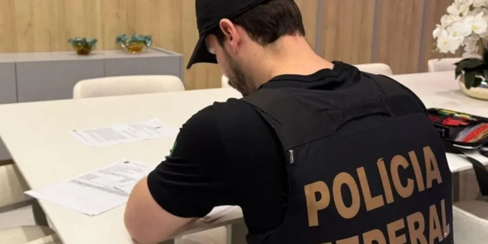 Operação busca aprofundar as apurações sobre possíveis ligações entre os investigados e organizações