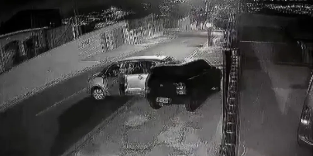 Colisão ocorreu na Rua Paes de Andrade