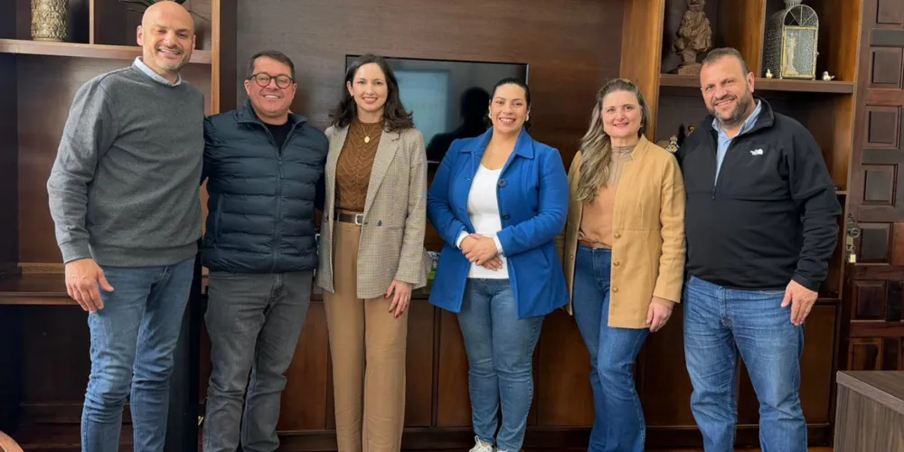 Lideranças estiveram reunidas no gabinete da Prefeitura Municipal