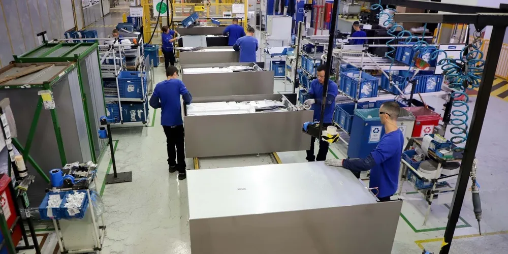 O destaque foi para a fabricação de papel e celulose