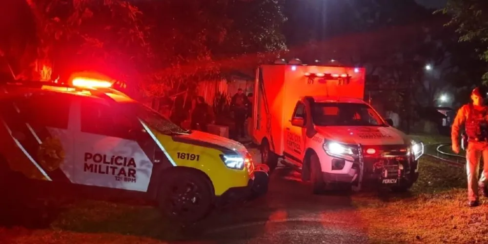 Suspeito que morreu em confronto e outros três comparsas teriam invadido loja de roupas no Bacacheri