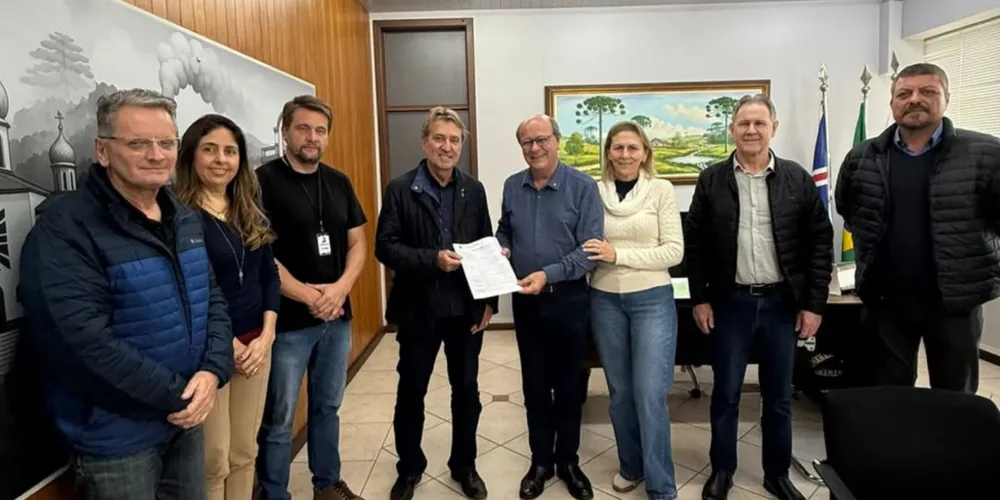 Assinatura foi realizada na terça-feira (09)