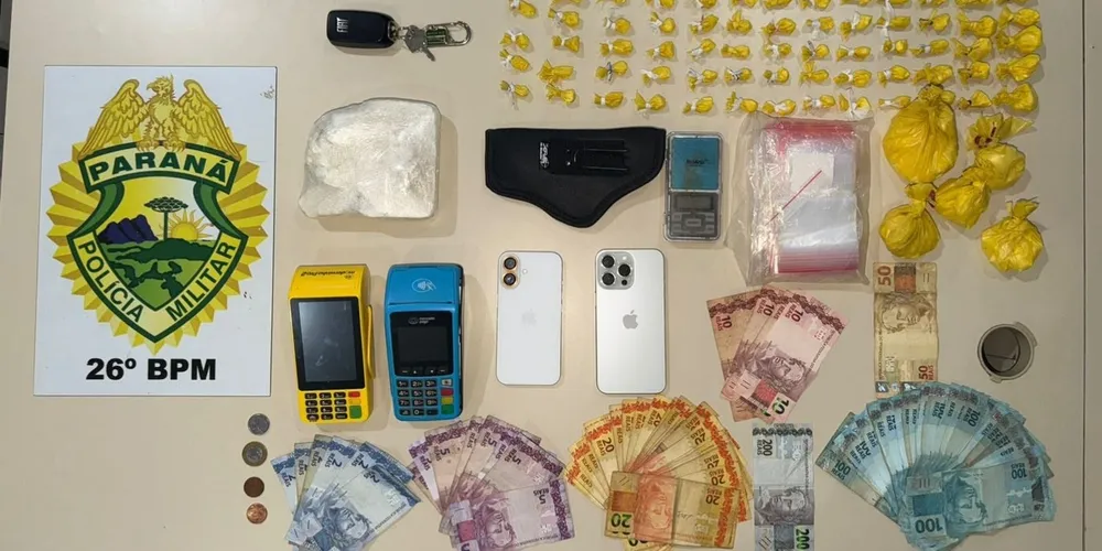 O casal recebeu voz de prisão e foi encaminhado à Delegacia de Polícia Civil