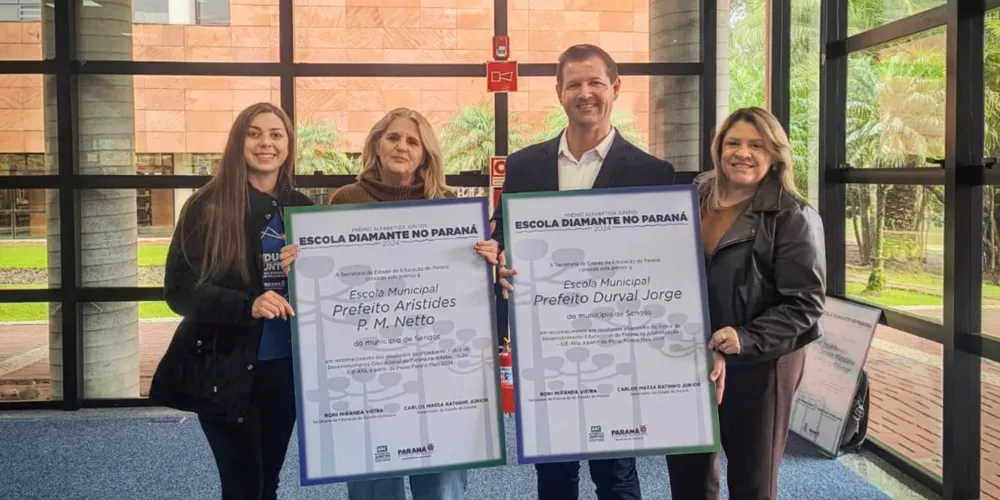 Lideranças municipais estiveram reunidos em Curitiba nesta segunda-feira (15)