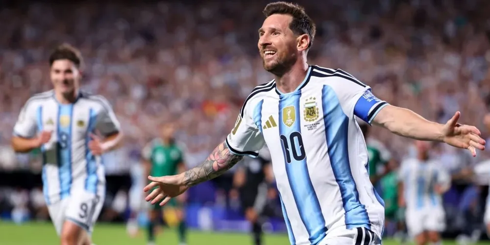 A noite foi histórica para o camisa 10 argentino