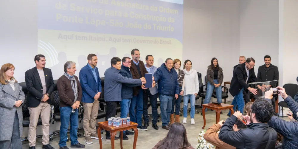 A ordem de serviço para o início das obras foi assinada na sexta-feira (19)