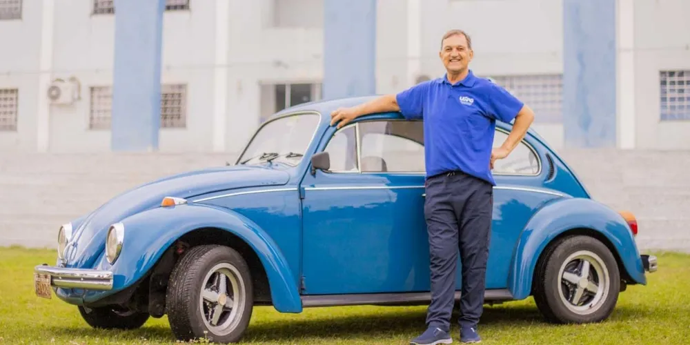 Fora do ambiente profissional, era conhecido pela paixão por um Fusca azul