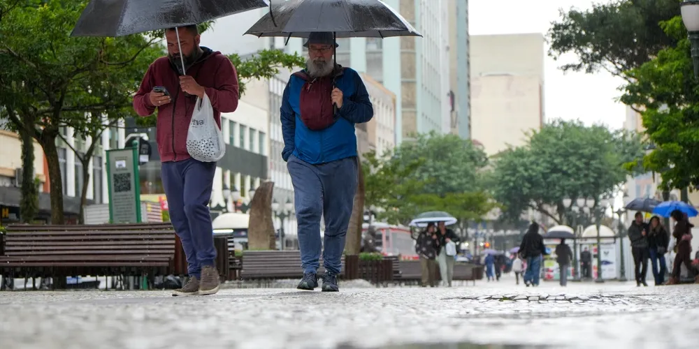 Chuva na cidade de Curitiba