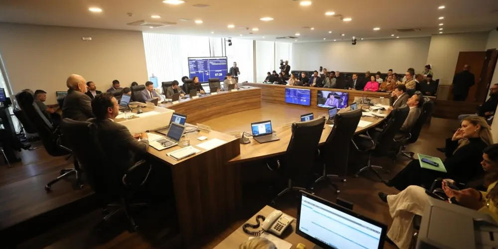 Comissão de Constituição e Justiça (CCJ) da Assembleia Legislativa do Paraná