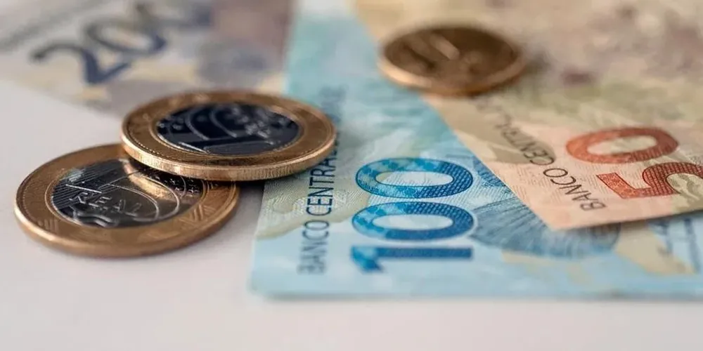 o total de R$ 4 bilhões, R$ 3 bilhões estão destinados ao Desenrola Adimplentes