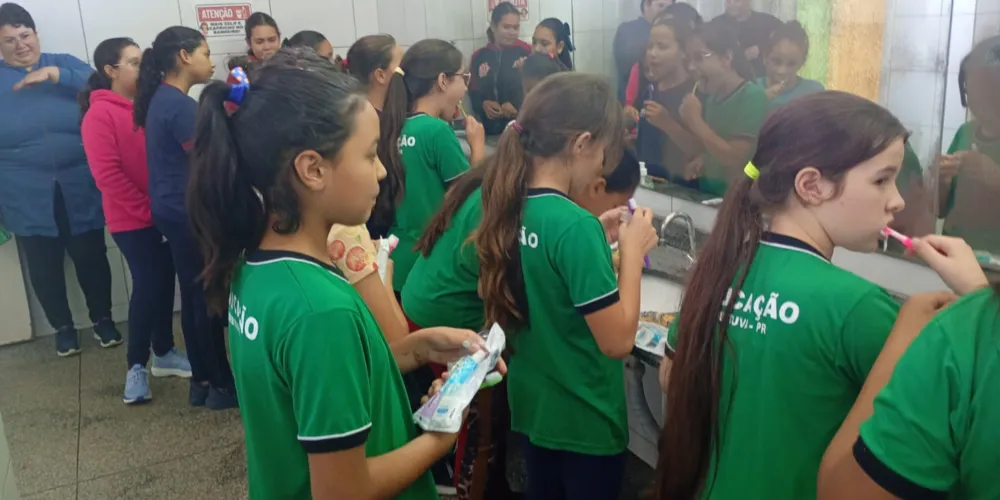 Estudantes puderam colocar em prática o que aprenderam com os profissionais