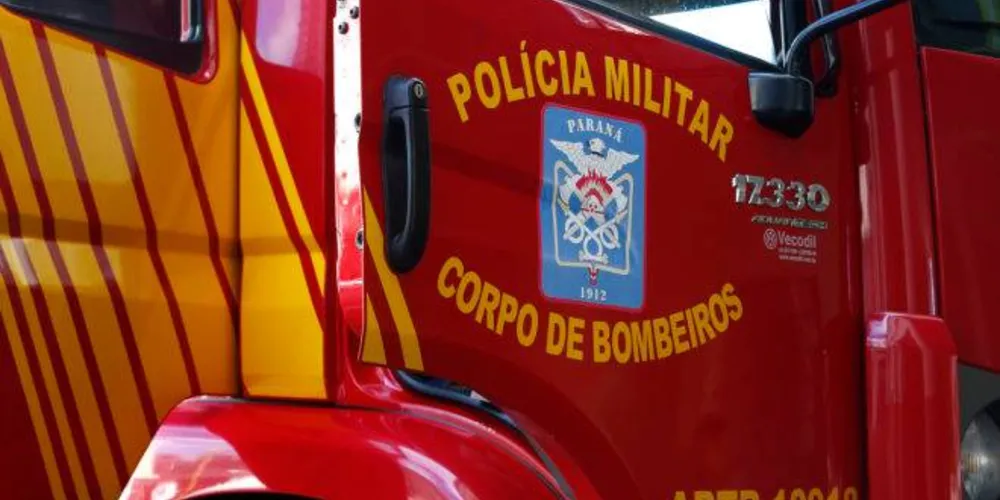 A vítima foi atingida pela queda de um objeto e precisou de socorro médico imediato
