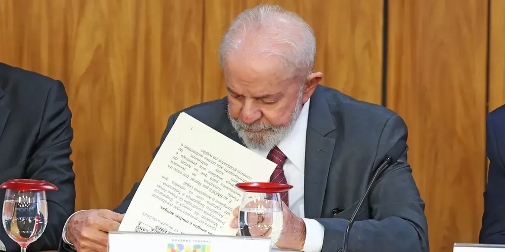 Presidente Luiz Inácio Lula da Silva vetou o projeto de lei que reconhece o estágio feito pelo estudante como experiência profissional