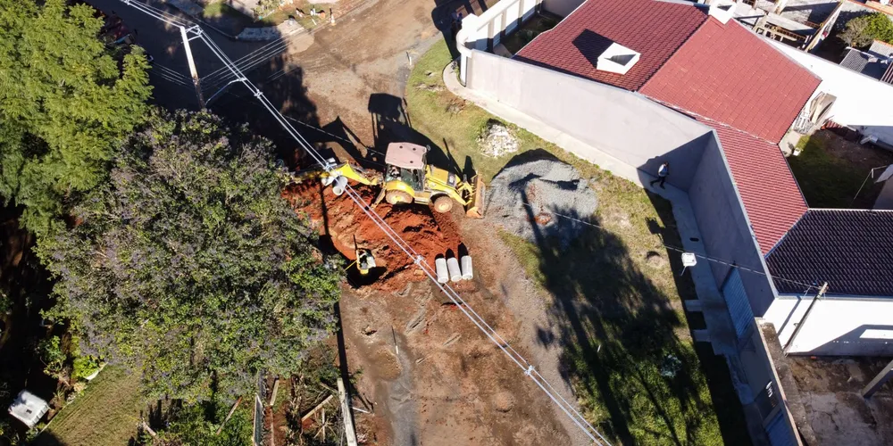 As obras já começaram e estão na fase da instalação do sistema de drenagem