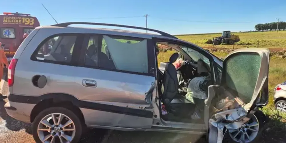 A colisão aconteceu na manhã deste sábado (4), no km 80 da BR-463