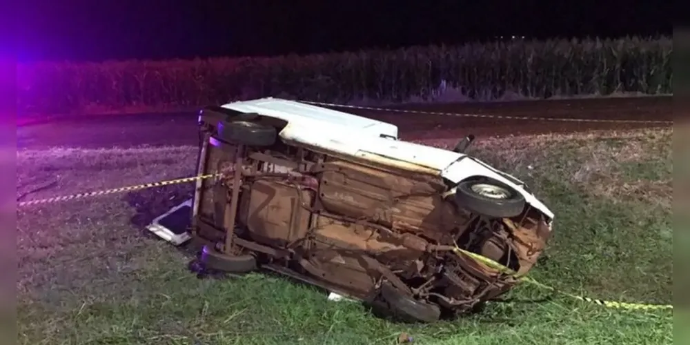 A mulher morreu após ser atingida pela carreta