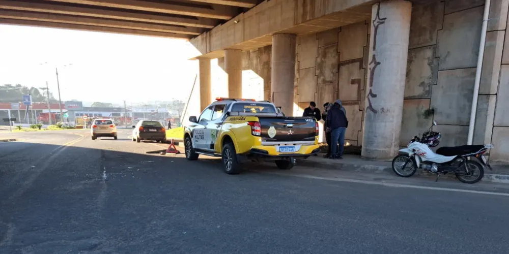 O acidente aconteceu no trecho entre o entroncamento com a PR-151 e o acesso de Castro
