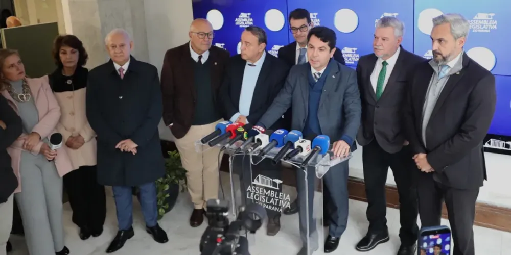 Anúncio foi feito pelo presidente da Casa, deputado Alexandre Curi (Republicanos), em entrevista coletiva realizada nesta segunda-feira
