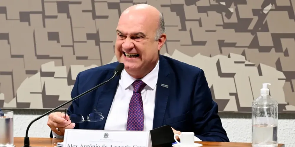 Em 2020, Alex Azevedo foi denunciado pela força-tarefa da Operação Lava Jato no Ministério Público Federal