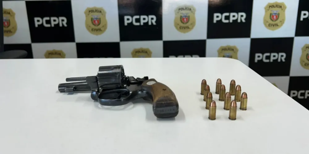 Apreensão foi de um revólver calibre .32 e 11 munições intactas