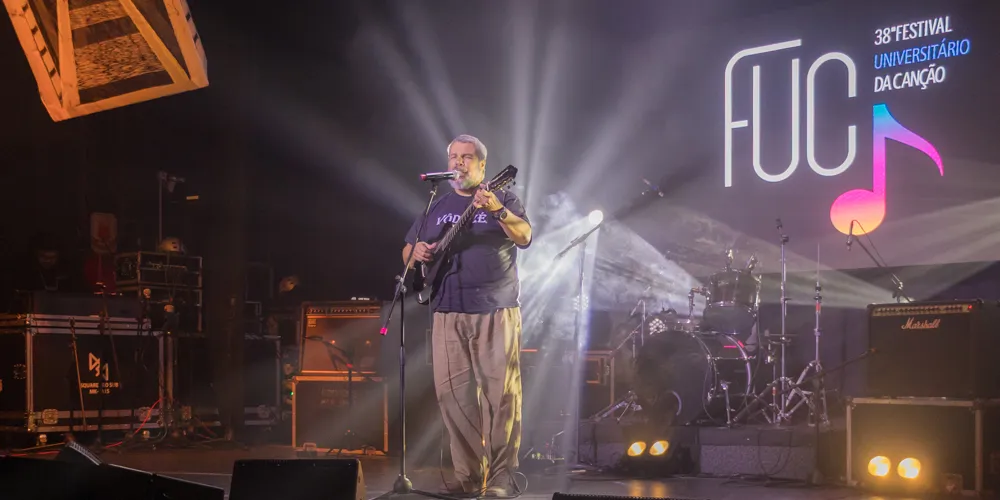 A música "Esquinas", de Cláudio Souza Farias, conquistou os jurados e garantiu o primeiro lugar do festival