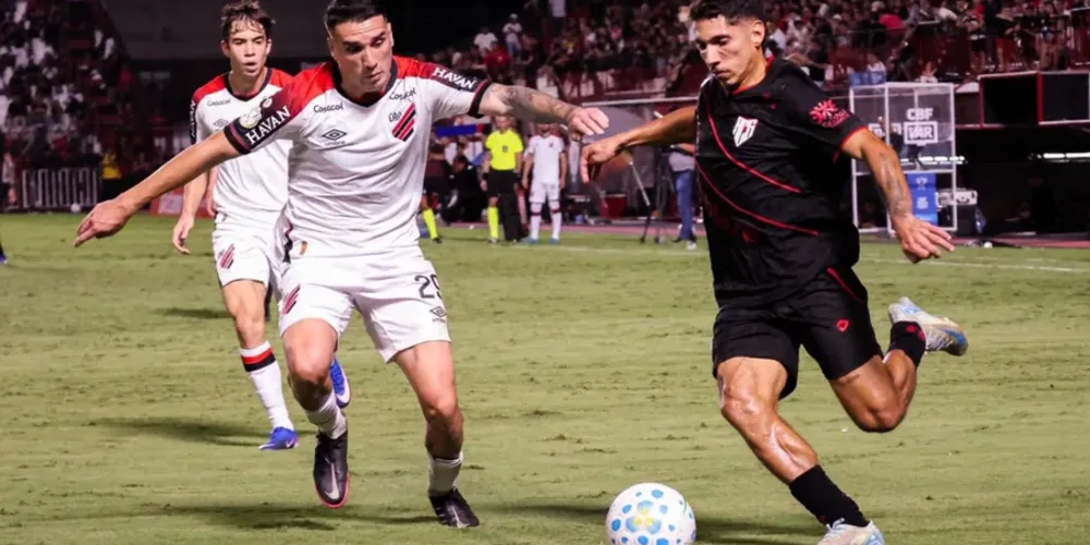 O Athletico-PR encara o Flamengo no domingo pelo Brasileirão