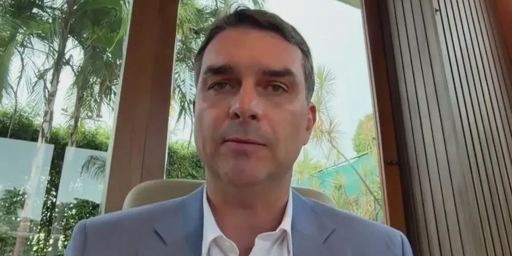 O senador Flávio Bolsonaro (PL-RJ), pré-candidato ao Planalto, em entrevista à CNN Brasil