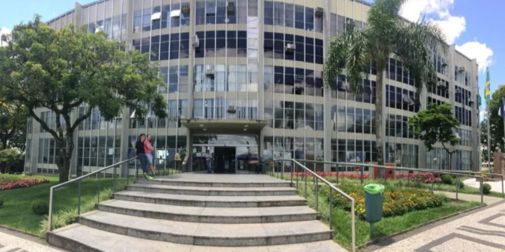 Fachada da Prefeitura Municipal de Ponta Grossa