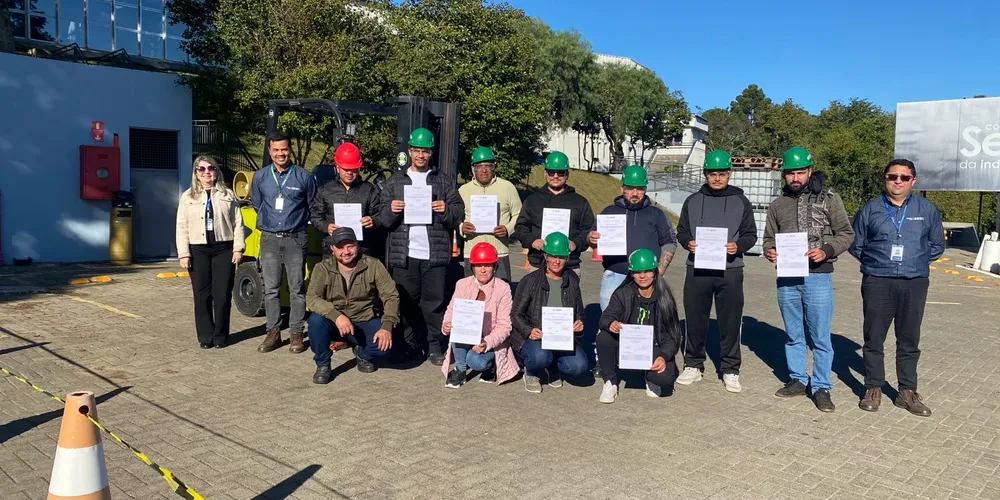 A formação reuniu 10 concluintes, sendo sete homens e três mulheres
