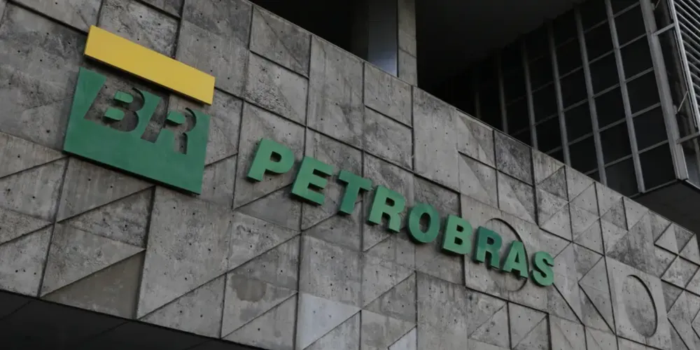 O preço médio da Petrobras passará de R$ 3,65 para R$ 3,30 por litro para as distribuidoras