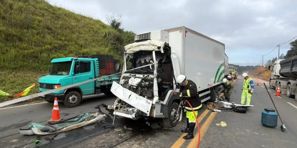 Engavetamento deixa trânsito lento no Contorno Norte