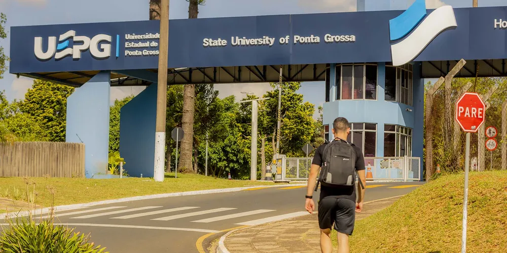 Fachada da Universidade Estadual de Ponta Grossa