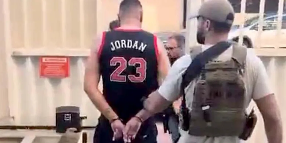 O homem foi capturado nas primeiras horas desta quinta-feira