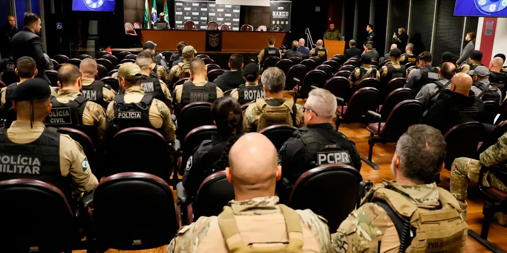 A ação tem por alvo uma organização criminosa de abrangência nacional que atua a partir de presídios