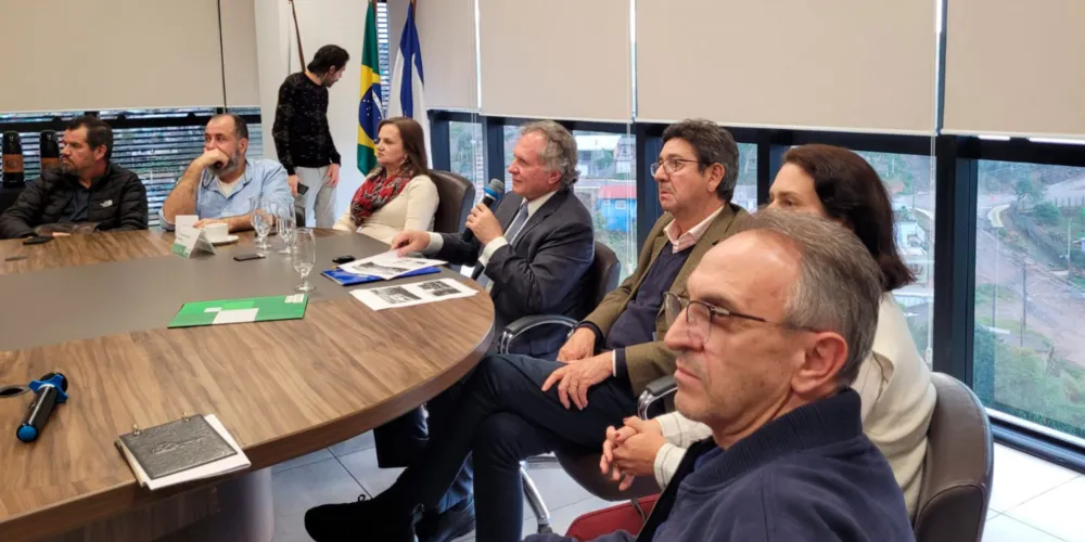 Fórum foi realizado em Ponta Grossa