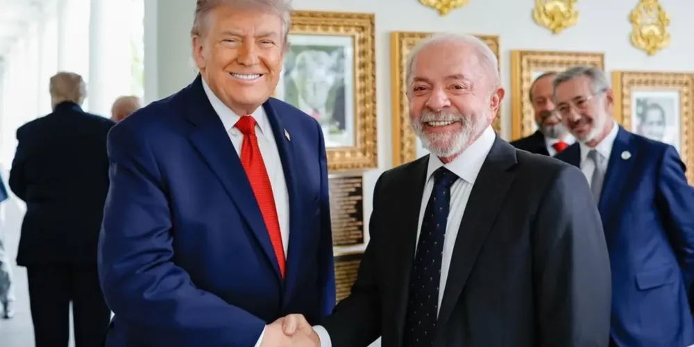 Donald Trump e Luiz Inácio Lula da Silva na Casa Branca, durante encontro no dia 7 de maio