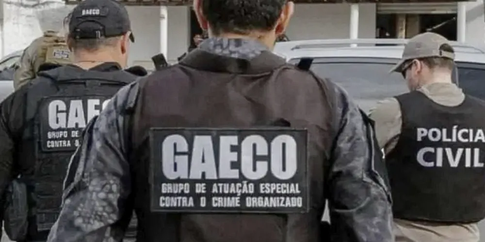 A ação tem por alvo uma organização criminosa de abrangência nacional que atua a partir de presídios