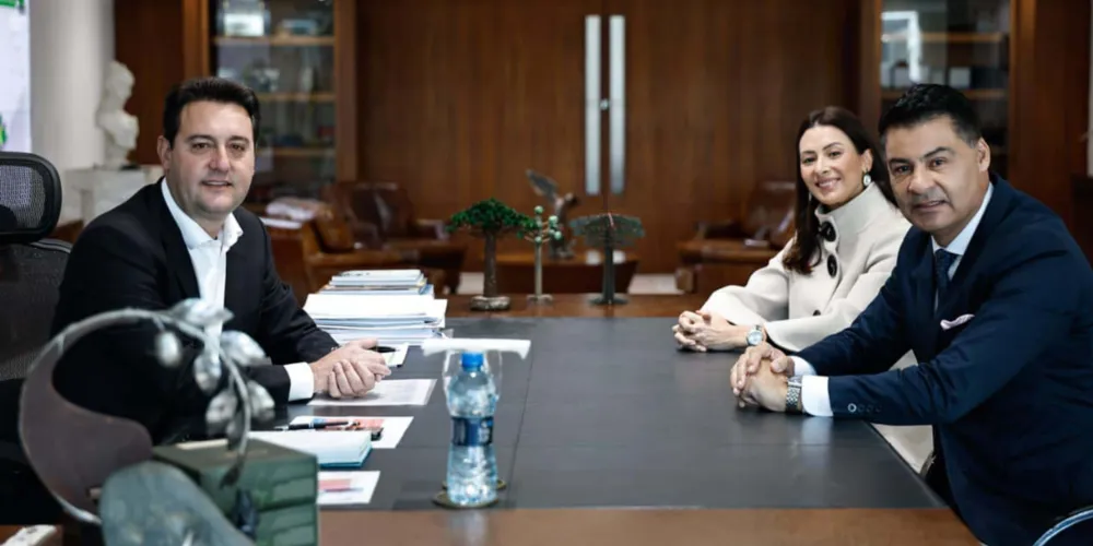 O anúncio ocorreu após uma reunião entre o governador, deputados estaduais, presidente da Alep e o deputado federal Sandro Alex