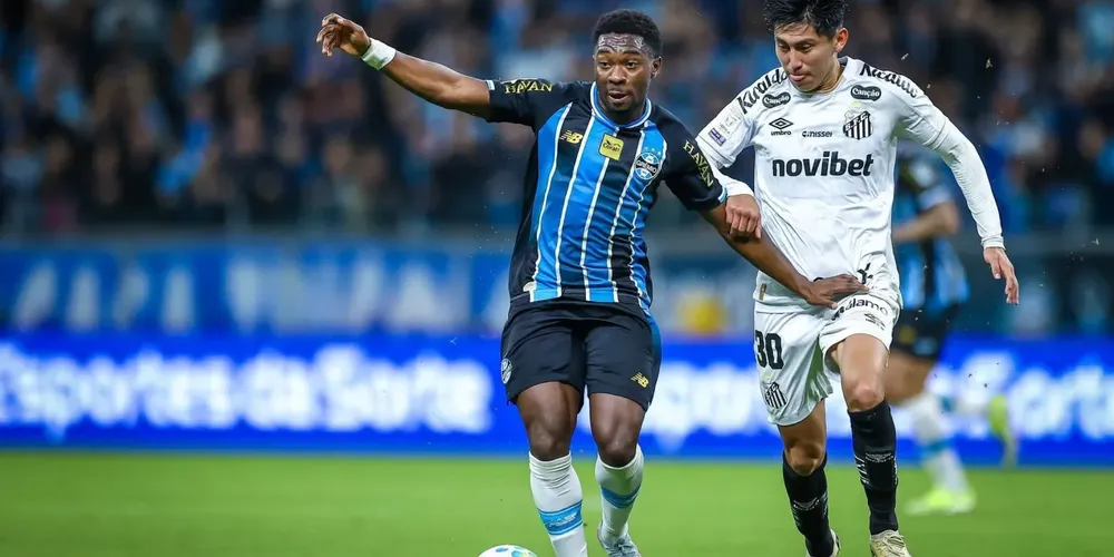 Confronto entre Grêmio e Santos, em Porto Alegre, pelo Brasileirão