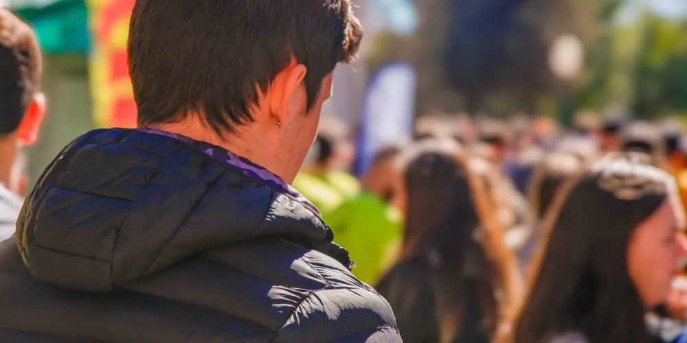 Os interessados podem doar roupas de inverno, jaquetas, calçados e cobertores, além de acessórios como toucas, luvas, cachecóis, entre outros