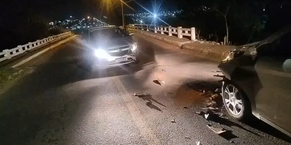 A ocorrência foi registrada no trecho logo após a ponte de acesso à localidade